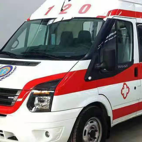 章贡非急救护送病人转院租赁救护车的优缺点对比